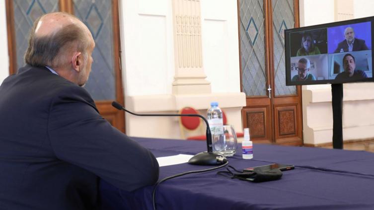 Perotti y Trotta dialogaron sobre la vuelta a la presencialidad 