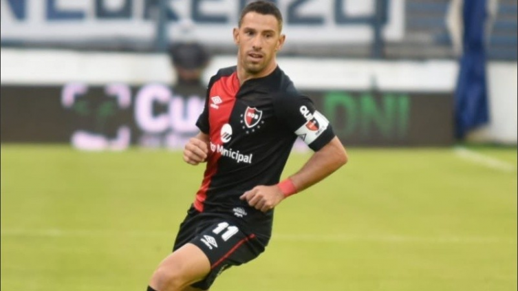 Maxi Rodríguez tiene una distensión en el cuádriceps derecho