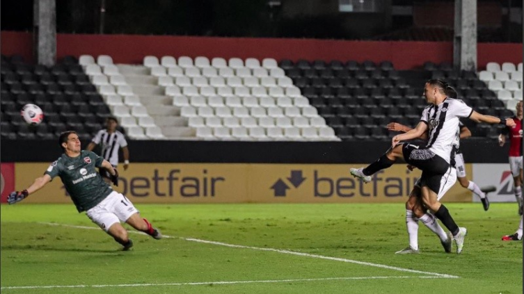Sudamericana: Newell's perdió ante Libertad 