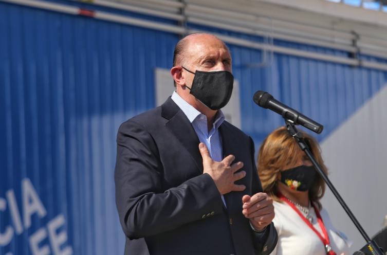 Omar Perotti criticó el cierre de exportaciones de carne