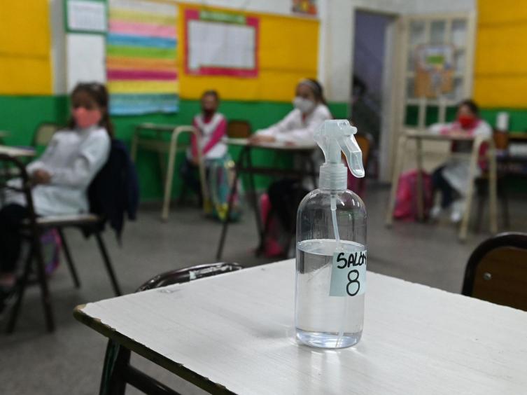 Se suspenden las clases presenciales en La Capital y Rosario