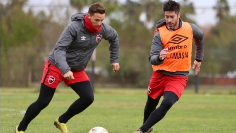 Burgos arma el equipo de Newell's que irá por la clasificación