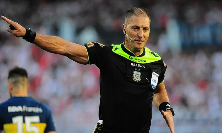 Néstor Pitana, el árbitro entre Colón y Racing en la final 