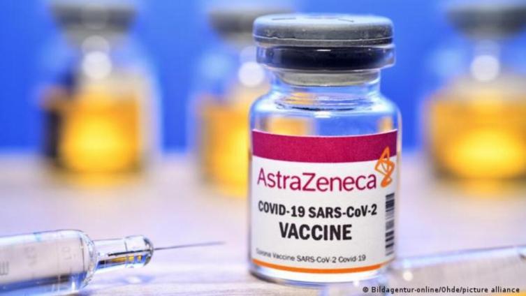 Chile suspendió la vacunación con AstraZeneca en menores de 45 años 