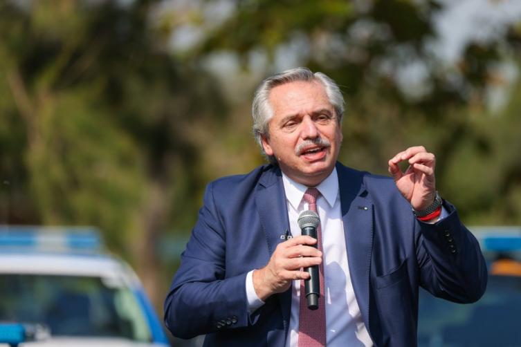El saludo de Alberto Fernández a Colón por el título