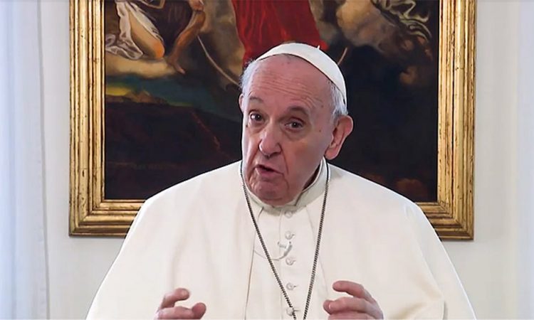 Para el Papa Francisco, la propiedad privada “es un derecho secundario”