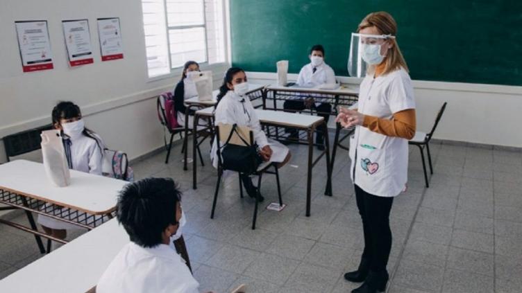 La provincia reestrablecerá la presencialidad en gran parte del territorio