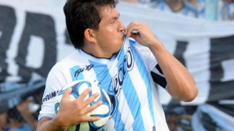 Pulga Rodríguez deja Colón y vuelve a Atlético Tucumán