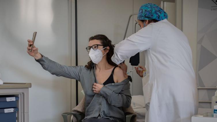 El mundo superó los cuatro millones de muertos por coronavirus