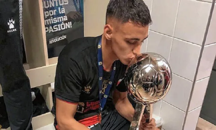 Colón piensa en firmar contrato con Danilo Gómez