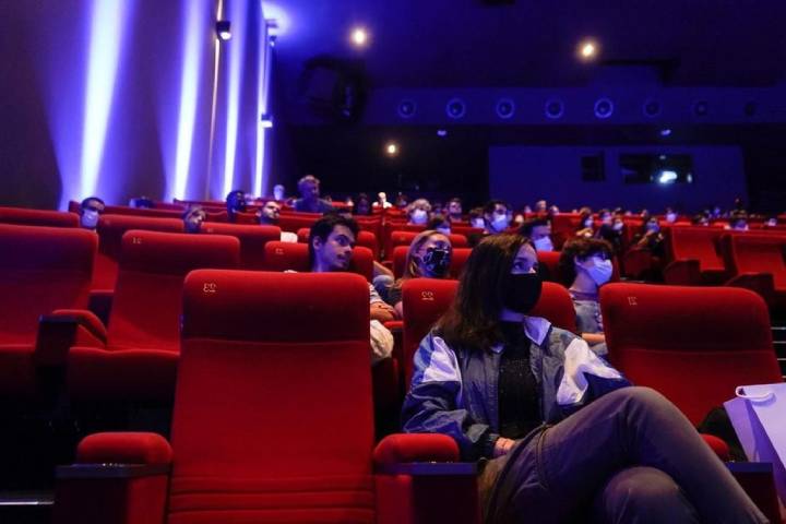 Para los empresarios artísticos el 30% de habilitación es muy poco