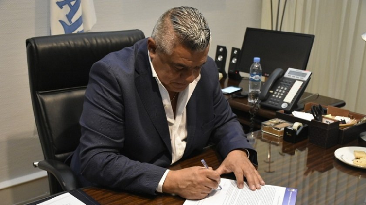 Tapia: “Es difícil saber cuándo volverá el público a las canchas”