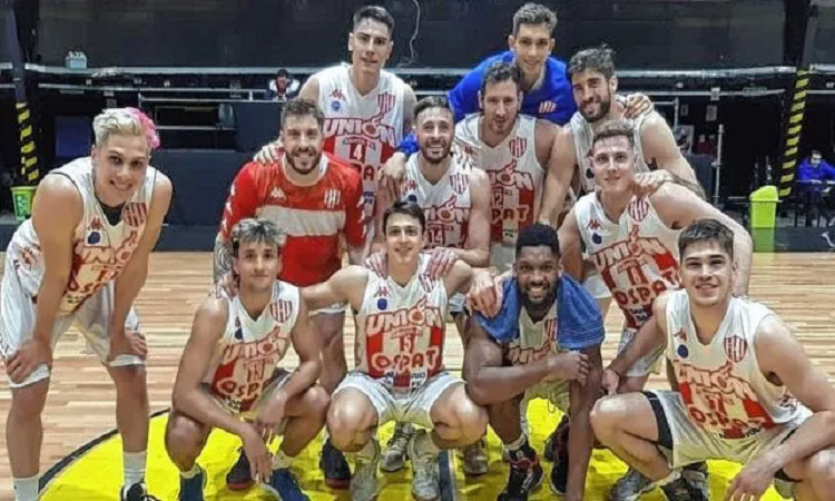 Unión le ganó a Villa Mitre y está cerca del ascenso