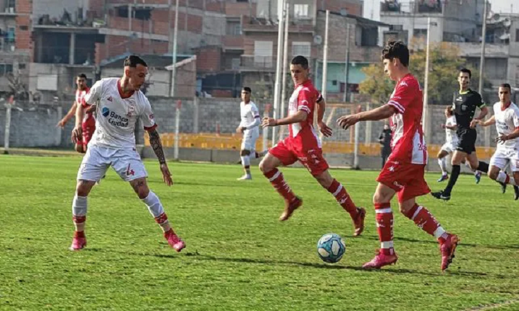 Unión: la Reserva derrotó 1-0 a Huracán