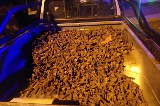 Aprehendieron a un grupo que robaba los tornillos de las vías de la Ruta 11