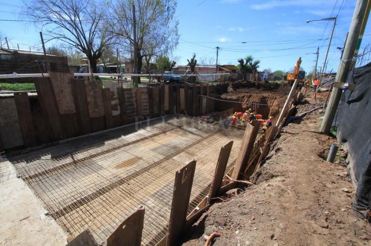 Se retoman las obras en el desagüe Espora