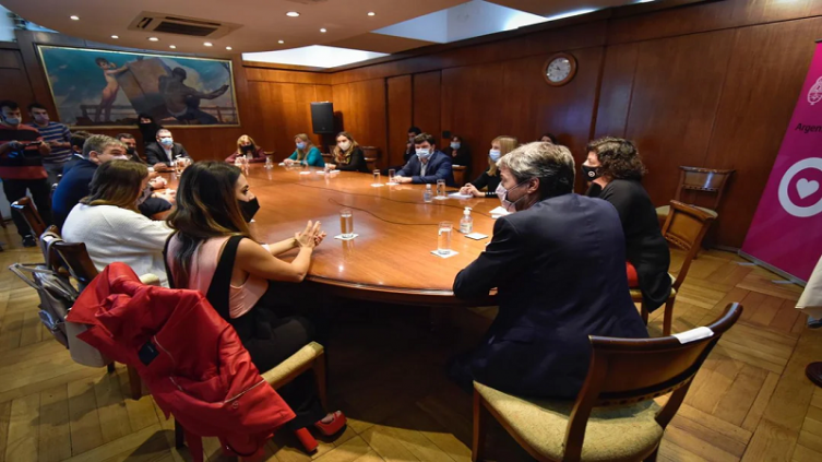 Reunión AFA-Gobierno: ni PCR ni vacunación entre Argentina y Bolivia