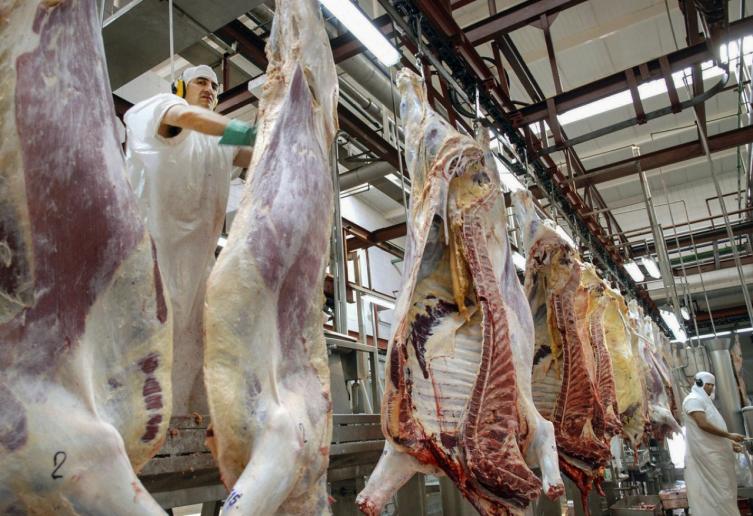 El cepo a la exportación de carne ya provocó 150 despidos 
