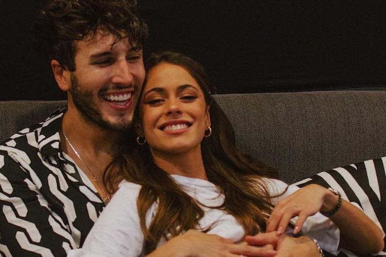 Tini Stoessel y Yatra reconciliados en Madrid