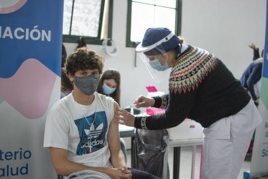 Vacunación: en 350 localidades los inscriptos tienen esquemas completos
