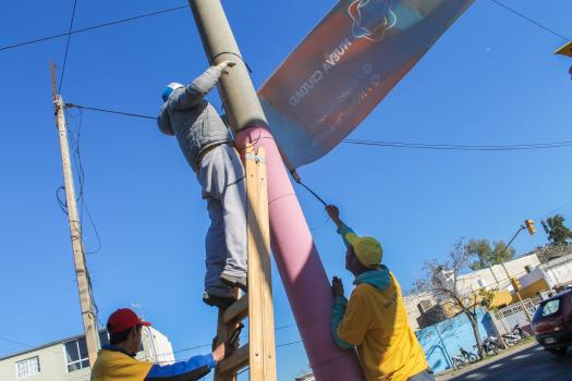 Operativo para retirar la cartelería política