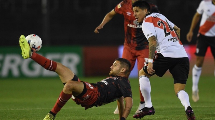 Newell's fue goleado ante River en el Coloso