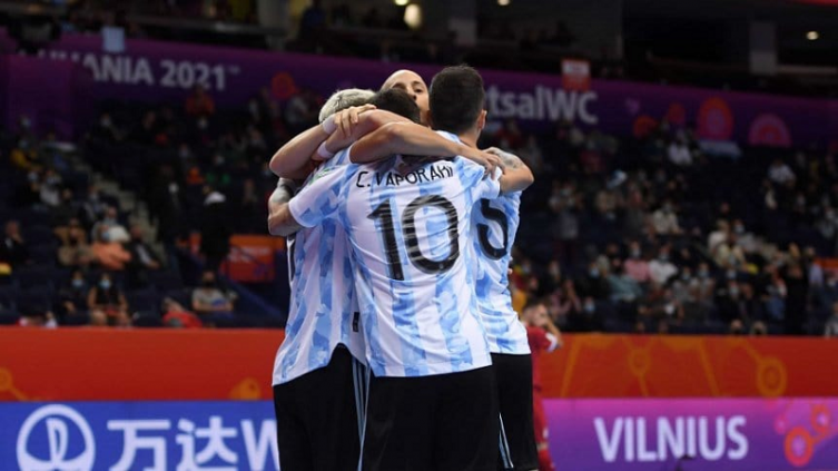 Argentina derrotó a Serbia y clasificó a octavos del Mundial de futsal