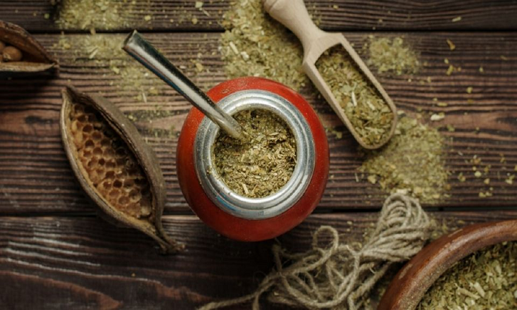 Parkinson: tomar mate reduce el riesgo de contraerlo 