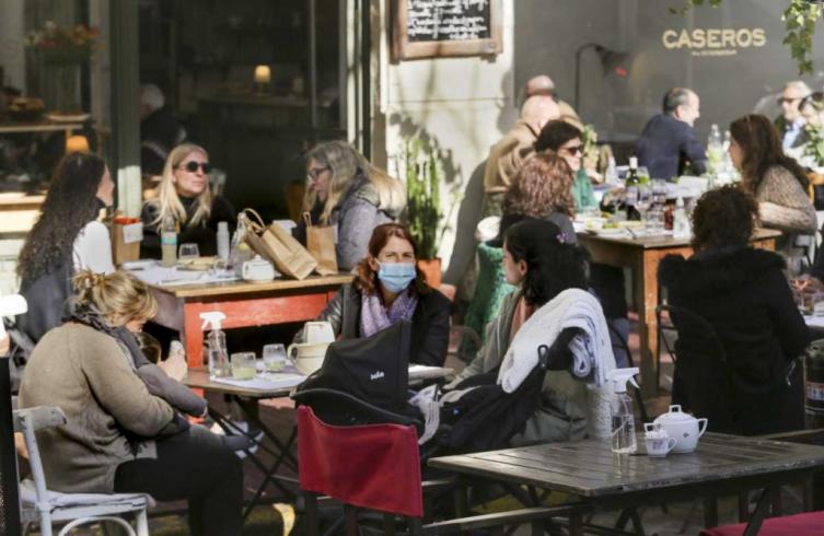 Una a una, las medidas dispuestas por el Gobierno que flexibilizan las restricciones
