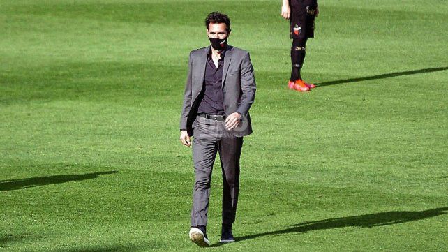 Domínguez llega tranquilo al partido contra Banfield