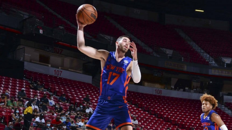 NBA: New York decidió bajar a Luca Vildoza