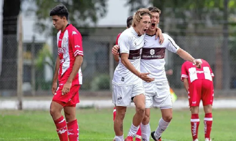 Reserva: Unión fue goleado por Platense y quedó último