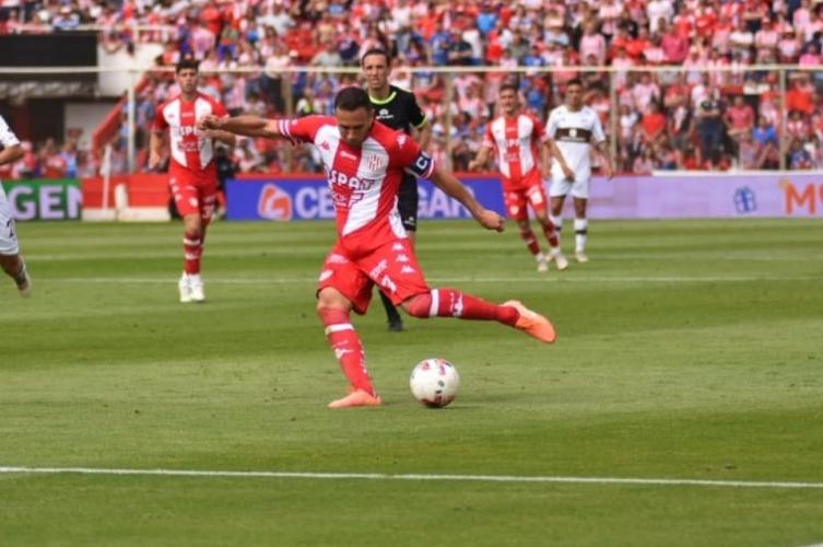 Munúa le busca reemplazante a Corvalán en Unión