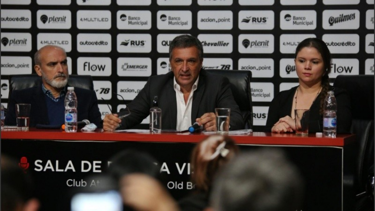 Contratos en Newell’s: analizan demandar ante la Justicia a ex dirigentes