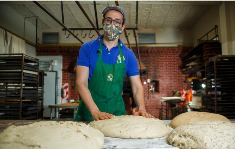 Un pastelero argentino finalista del mundial de pan dulce milanés