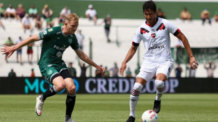 Newell's volvió a jugar mal y perdió ante Sarmiento en Junín