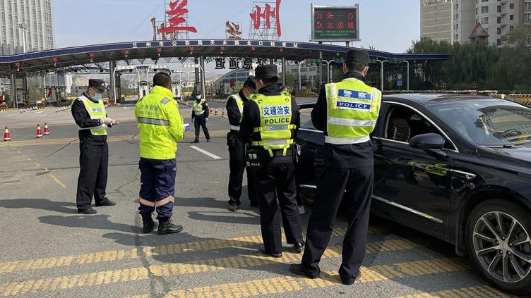 China confinó una ciudad de 4 millones de habitantes por un brote