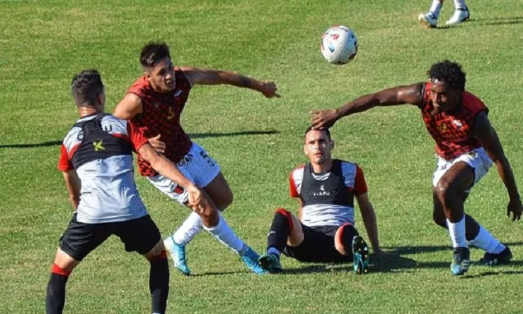 Colón derrotó a Patronato el amistoso en Paraná