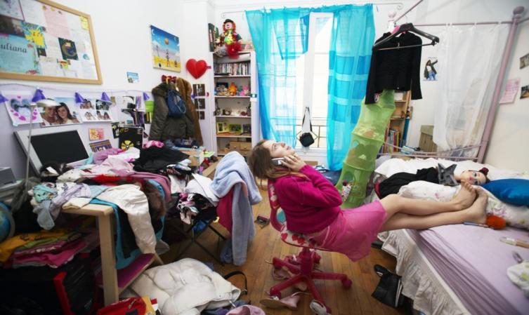 El truco de una mamá para que su hija ordene su cuarto