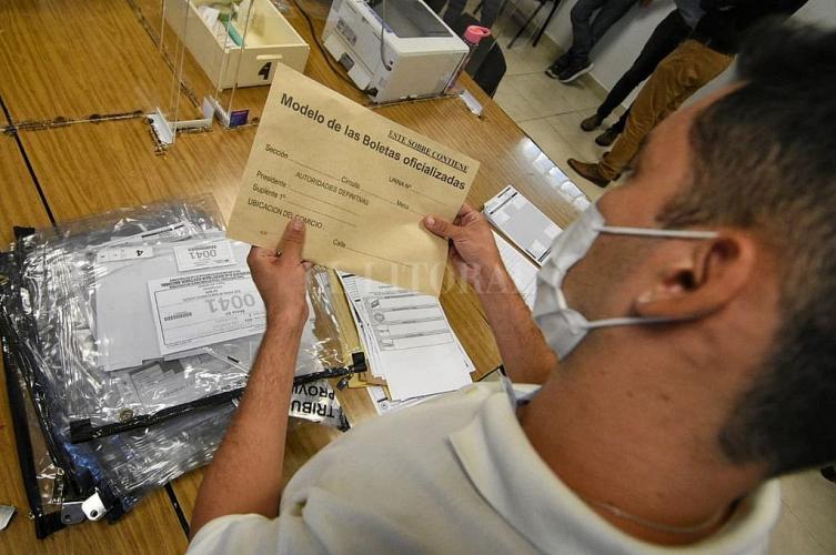 Comenzó el escrutinio definitivo en Santa Fe