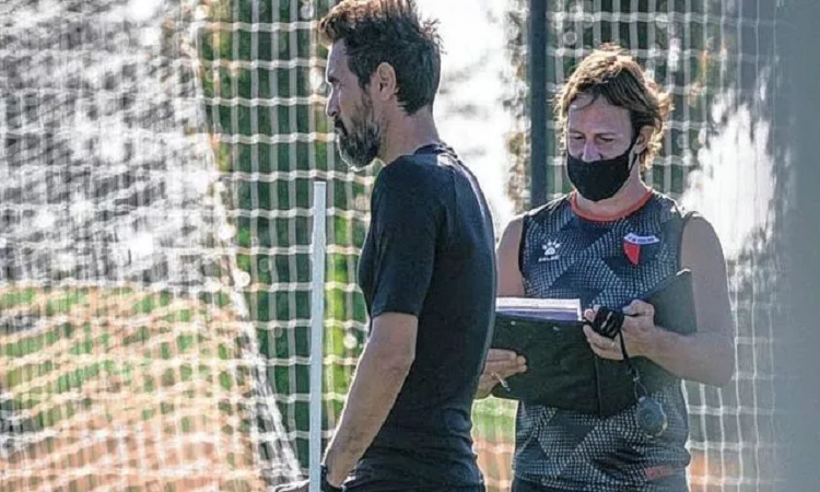 Domínguez mete mano en la lista para visitar a Racing