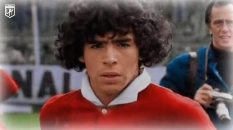 La emotiva canción sobre Maradona que se escucha en todos los estadios