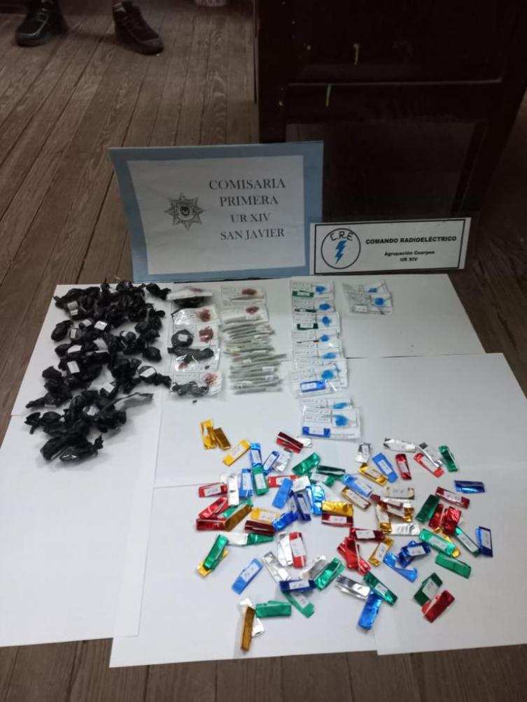 Arresto y gran secuestro de aparente material estupefaciente 