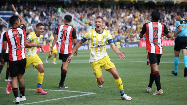 Central lo ganaba por Ruben, goleador histórico, pero River se lo empató