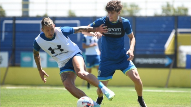 Kily González prepara variantes para visitar a Lanús