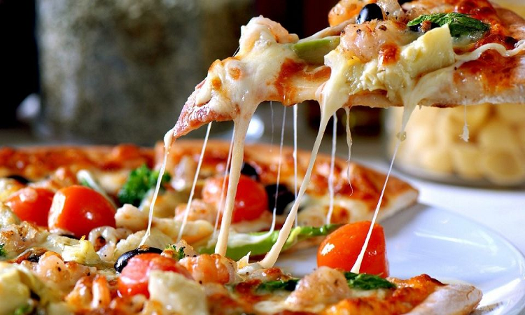 Masa de pizza sin levadura y en menos tiempo