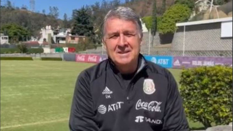 El saludo del Tata Martino para Maxi Rodríguez en su despedida
