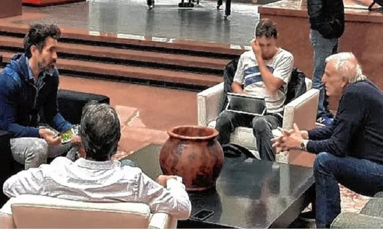 Para la dirigencia, Domínguez continúa siendo el DT de Colón