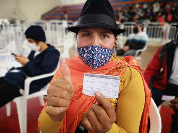 Ecuador declara obligatoria la vacuna contra el Covid-19