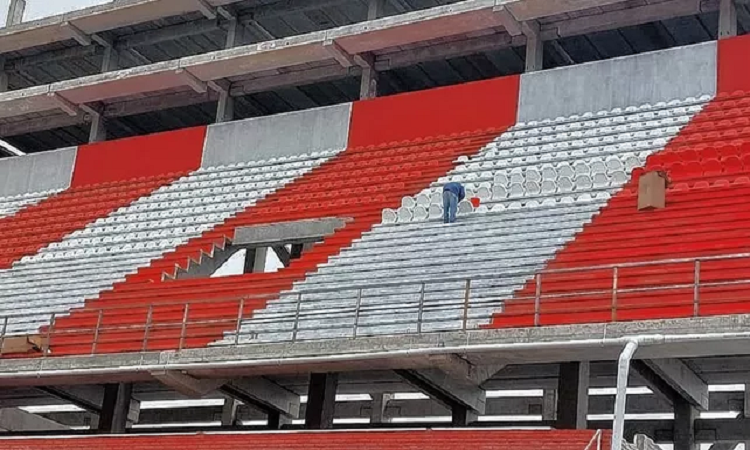 Unión con venta y renovación de plateas y palcos